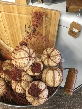 Cream Twine Pumpkins with Leaf in A Bag