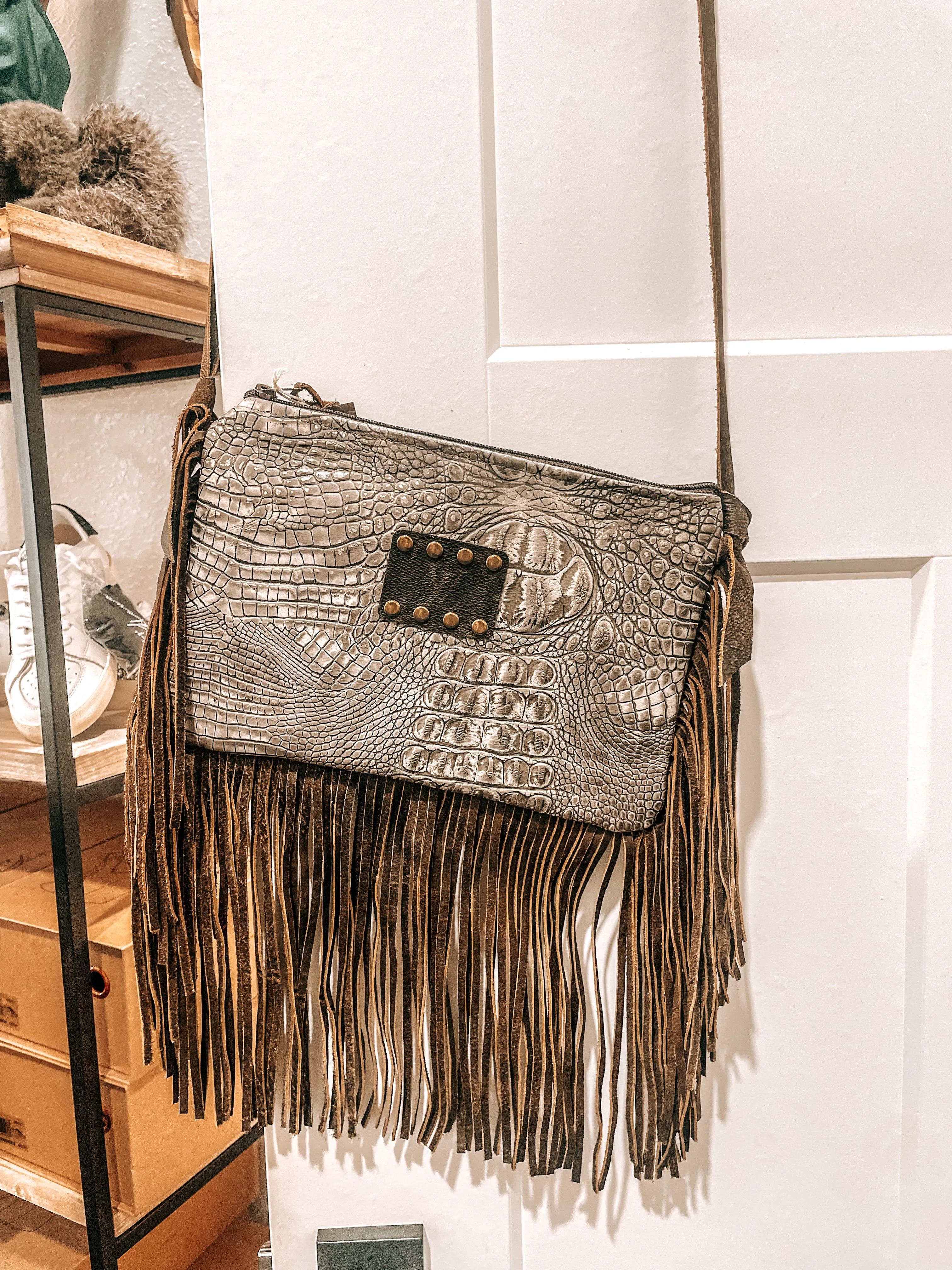 Keep It Gypsy Gray/Silver Croc Crossbody Purse